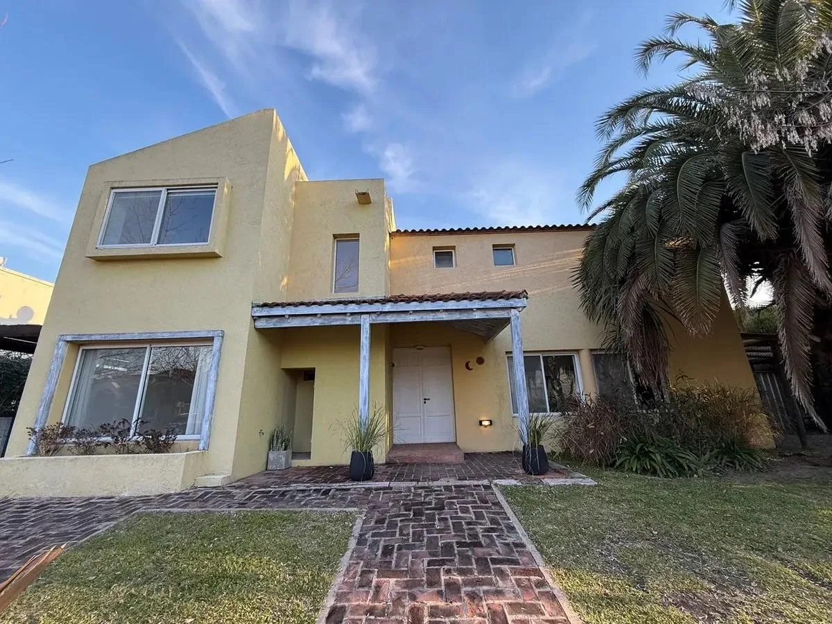 CASA EN  ALQUILER | 4 AMBIENTES | SAN ISIDRO LABRADOR | VILLA NUEVA [duplicada]