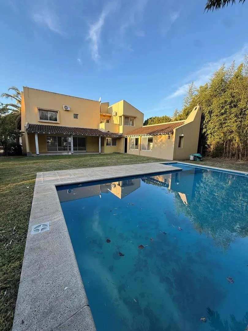 CASA EN  ALQUILER | 4 AMBIENTES | SAN ISIDRO LABRADOR | VILLA NUEVA [duplicada]