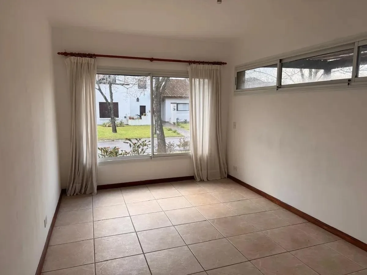 CASA EN  ALQUILER | 4 AMBIENTES | SAN ISIDRO LABRADOR | VILLA NUEVA [duplicada]