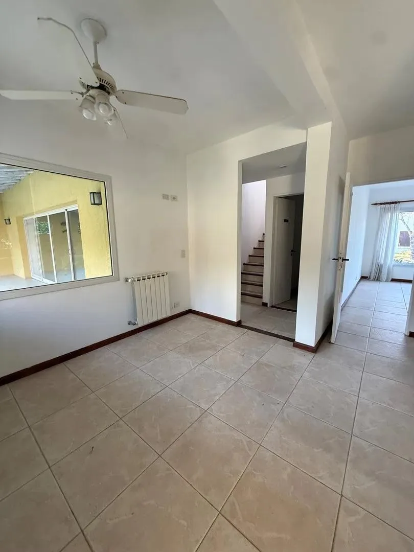 CASA EN  ALQUILER | 4 AMBIENTES | SAN ISIDRO LABRADOR | VILLA NUEVA [duplicada]