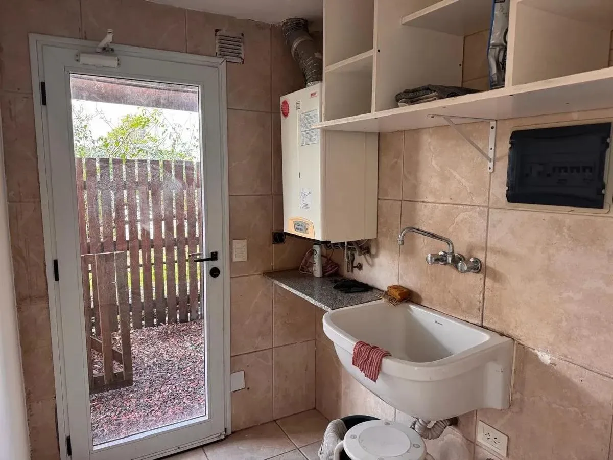CASA EN  ALQUILER | 4 AMBIENTES | SAN ISIDRO LABRADOR | VILLA NUEVA [duplicada]