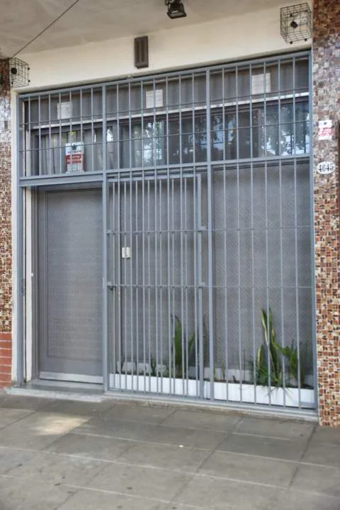 Local comercial en Caseros, imperdible!!
