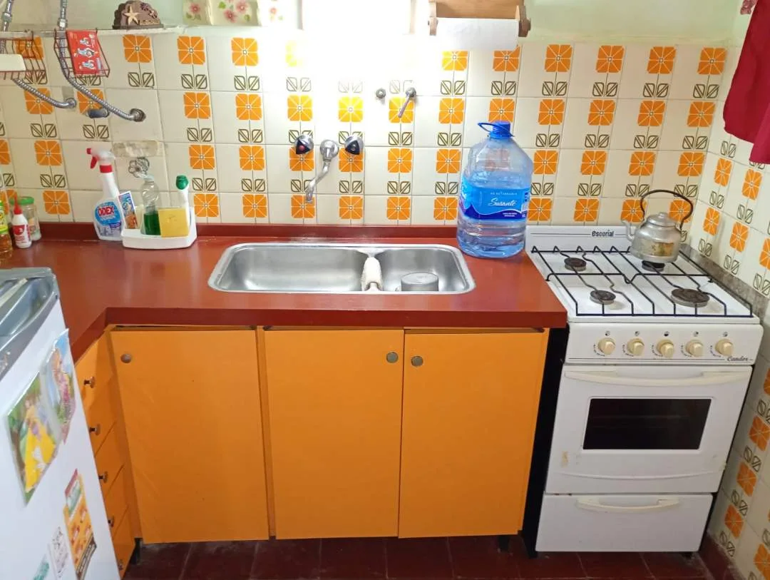 DEPARTAMENTO MONOAMBIENTE A LA VENTA EN ZONA CENTRO DE LAS TONINAS