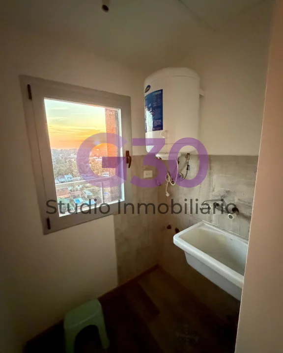Alquiler Departamento 2 Dorm Céntrico.
