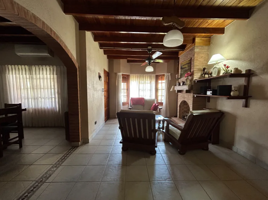 Casa 6 ambientes-Venta-Ciudad Jardin