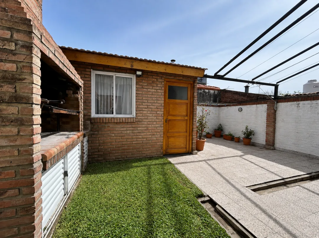 Casa 6 ambientes-Venta-Ciudad Jardin