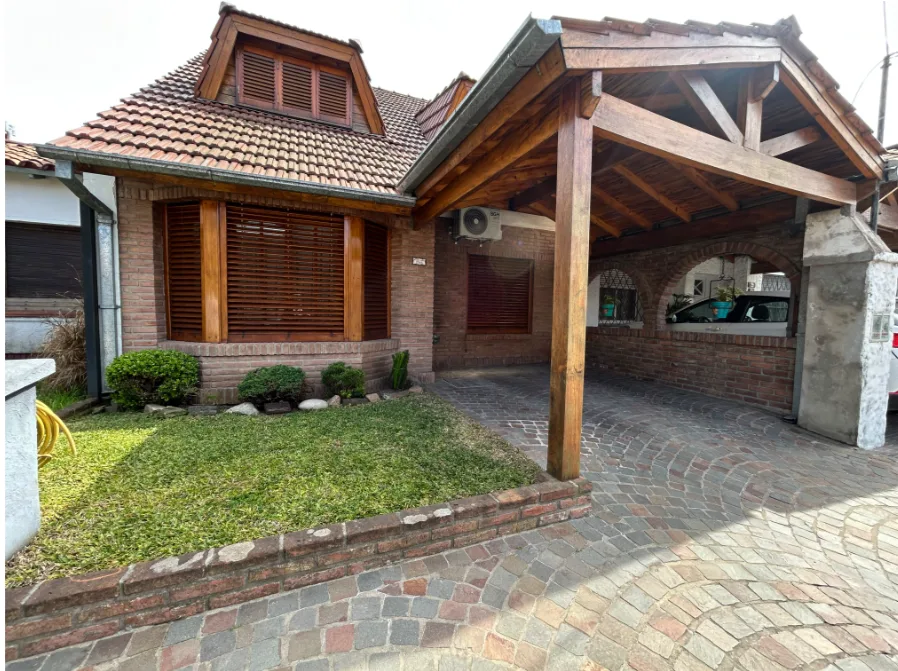 Casa 6 ambientes-Venta-Ciudad Jardin