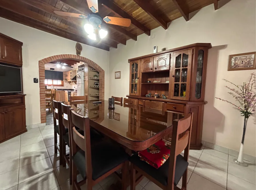 Casa 6 ambientes-Venta-Ciudad Jardin