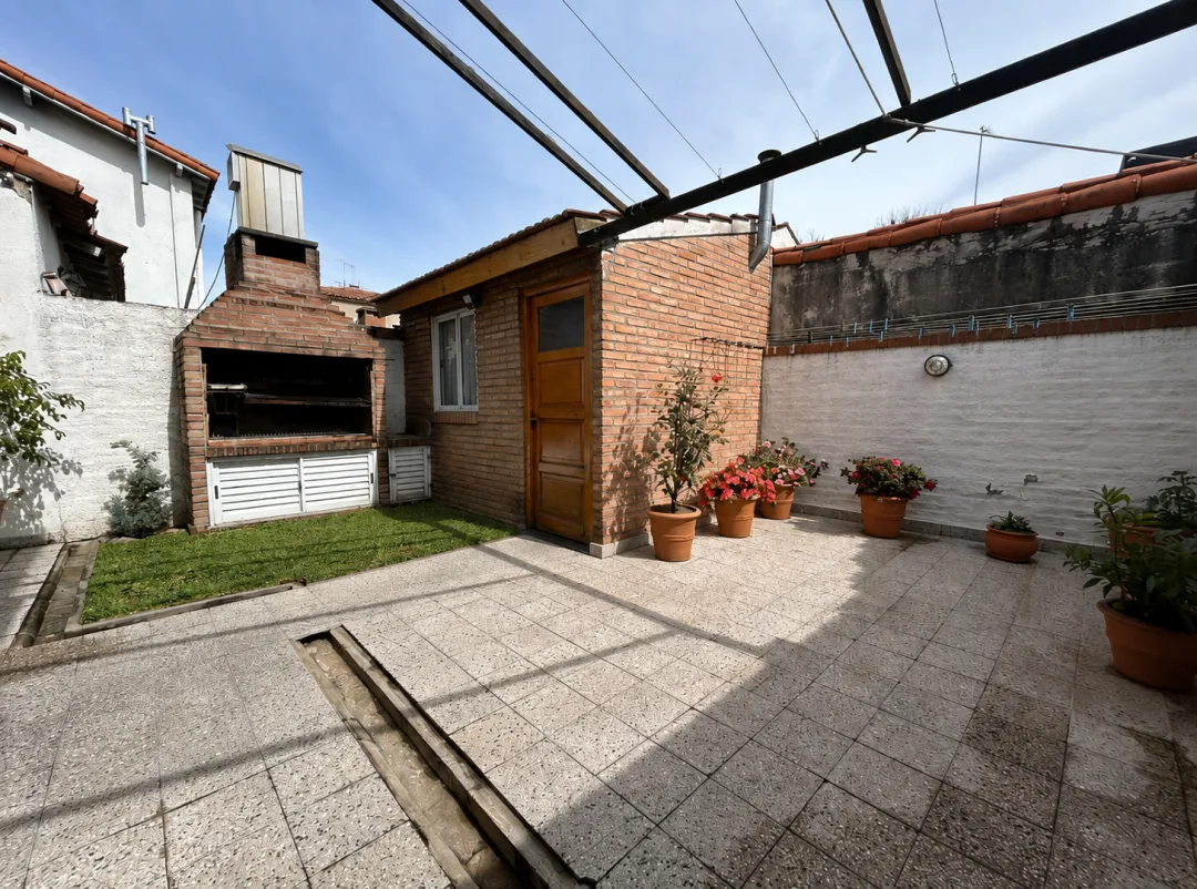 Casa 6 ambientes-Venta-Ciudad Jardin