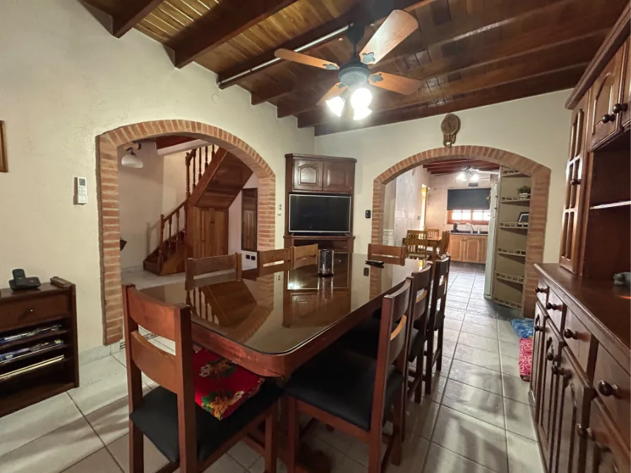 Casa 6 ambientes-Venta-Ciudad Jardin