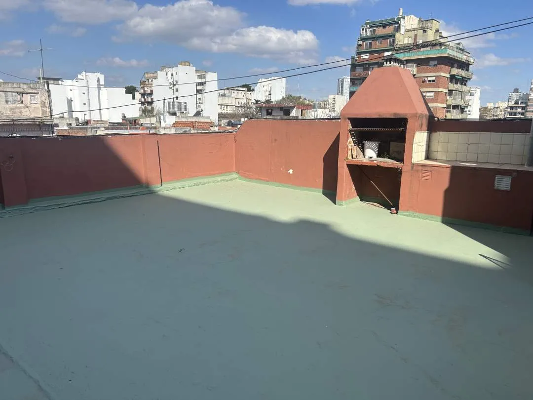 ALMAGRO. Sanchez de Loria al 500. VENTA de 3 ambientes con terraza. Frente 2 balcones, EXP 160.000
