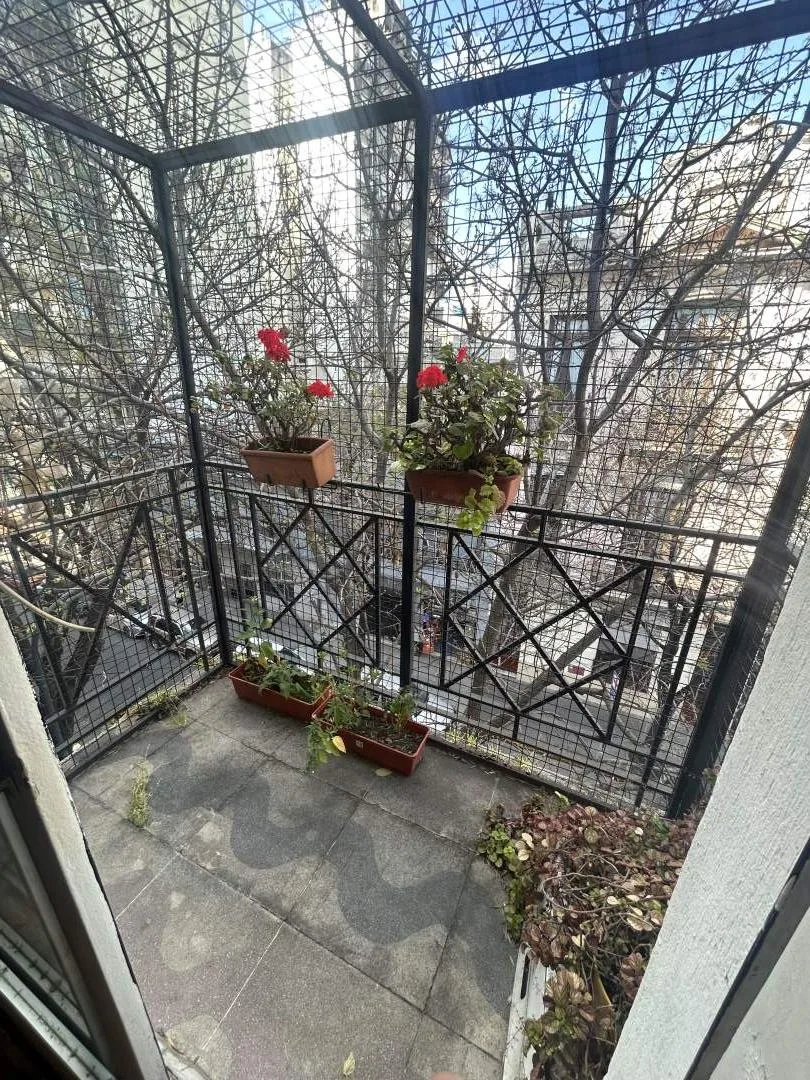 ALMAGRO. Sanchez de Loria al 500. VENTA de 3 ambientes con terraza. Frente 2 balcones, EXP 160.000