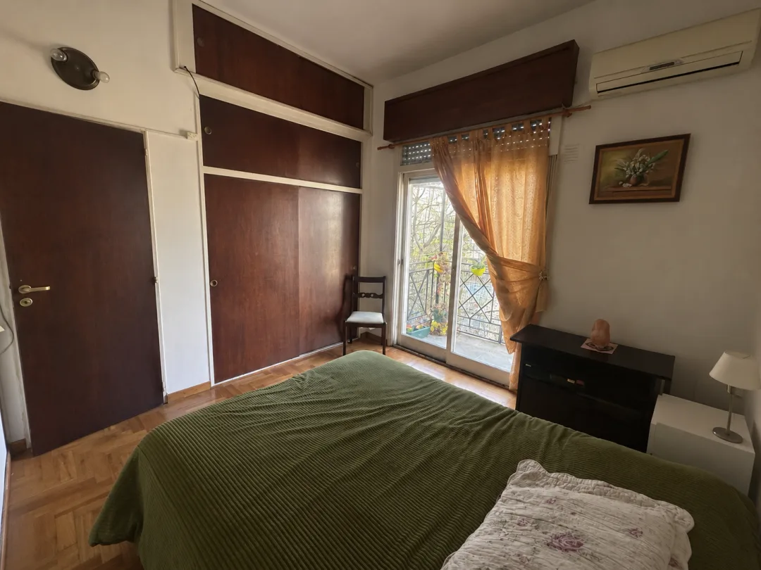 ALMAGRO. Sanchez de Loria al 500. VENTA de 3 ambientes con terraza. Frente 2 balcones, EXP 160.000
