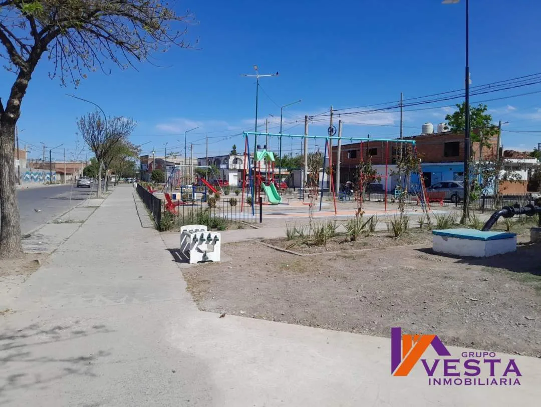 Villa Soledad-Casa A Demoler-Venta- Francisco G. Arias al 1300-salta