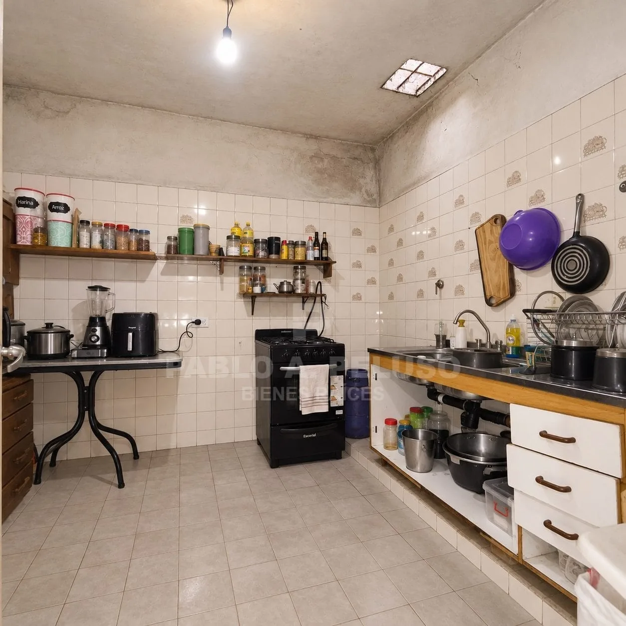 VENTA DEPARTAMENTO 3 AMBIENTES CON LOCAL, MERLO ZONA OESTE. BS. AS.