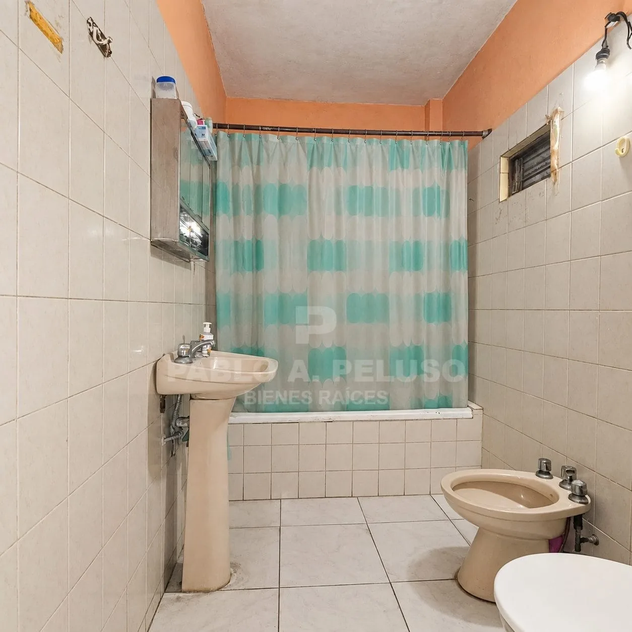 VENTA DEPARTAMENTO 3 AMBIENTES CON LOCAL, MERLO ZONA OESTE. BS. AS.