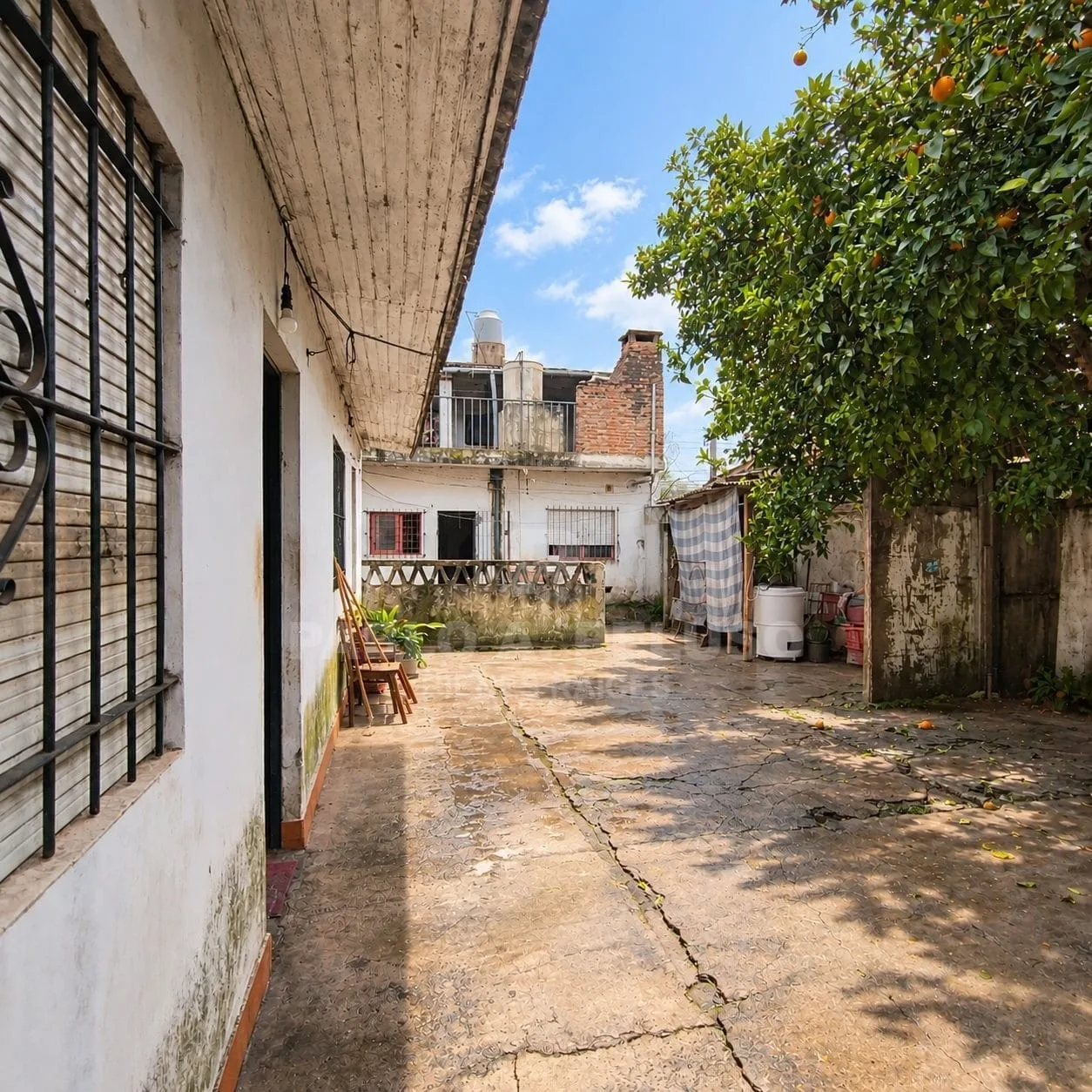 VENTA DEPARTAMENTO 3 AMBIENTES CON LOCAL, MERLO ZONA OESTE. BS. AS.