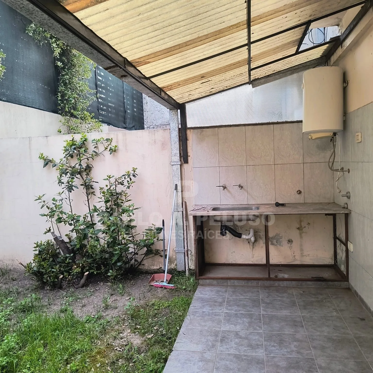 ALQUILER DE DEPARTAMENTO DOS AMBIENTES EN MERLO.
