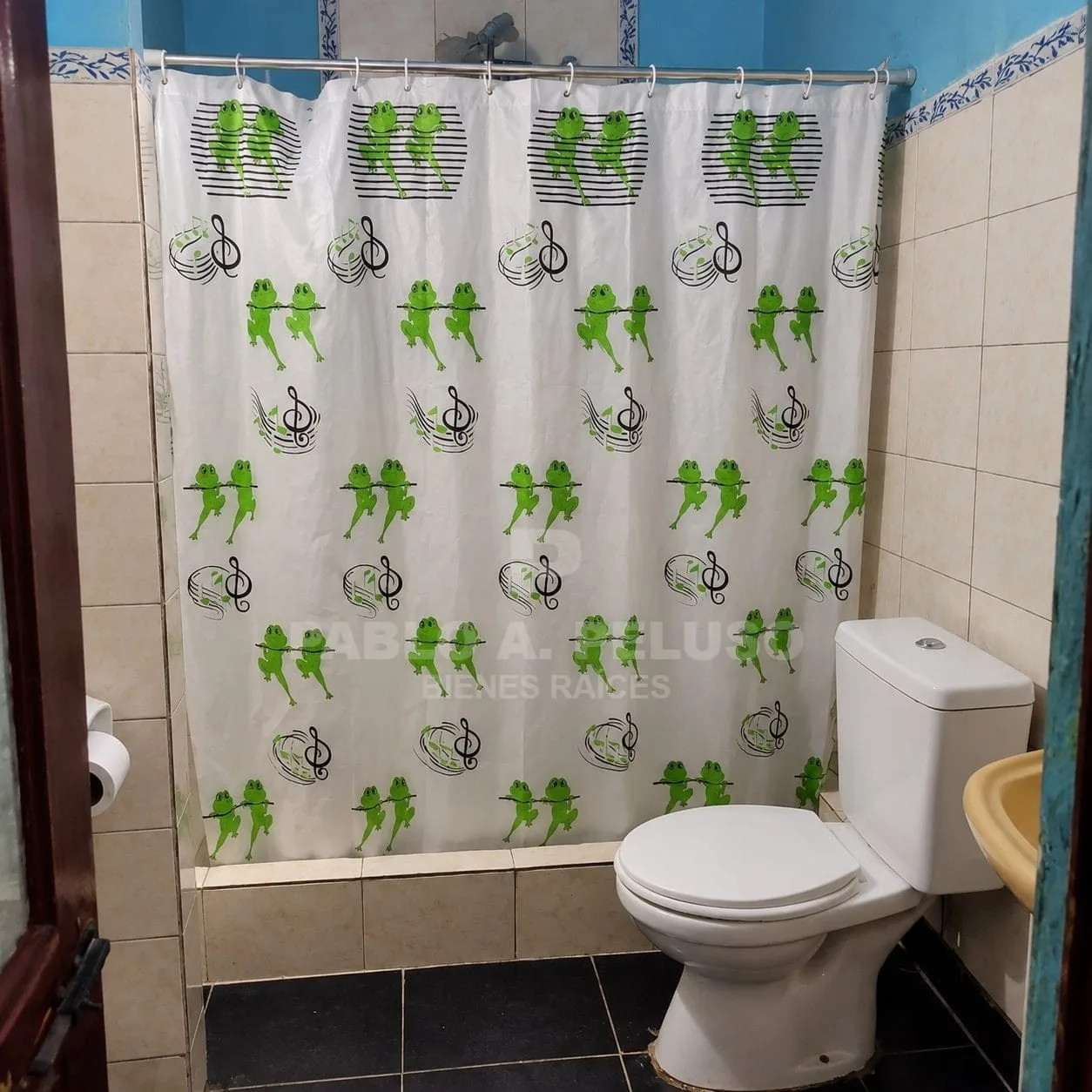 CASA 5 AMBIENTES EN LIBERTAD MERLO.  ZONA OESTE. BUENOS AIRES