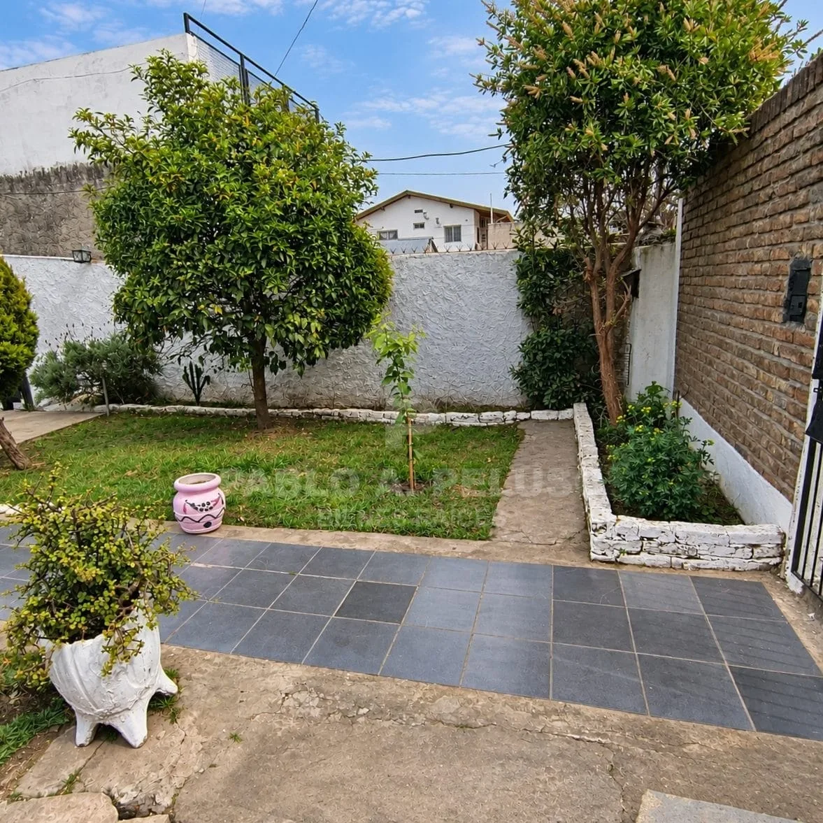 CASA 5 AMBIENTES EN LIBERTAD MERLO.  ZONA OESTE. BUENOS AIRES