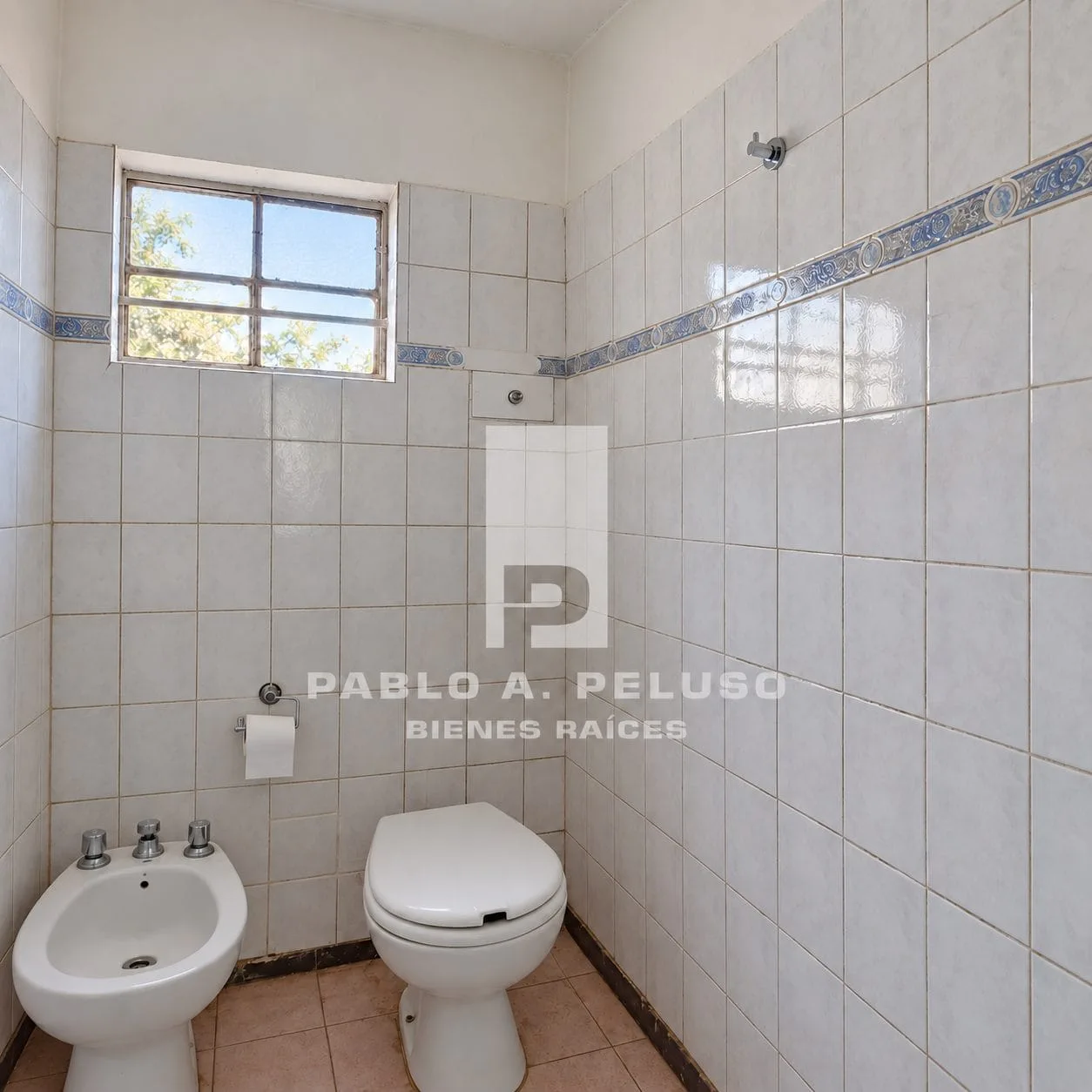 VENTA DE CASA DOS AMBIENTES CON AMPLIO LOTE EN  MERLO. ZONA OESTE. BUENOS AIRES