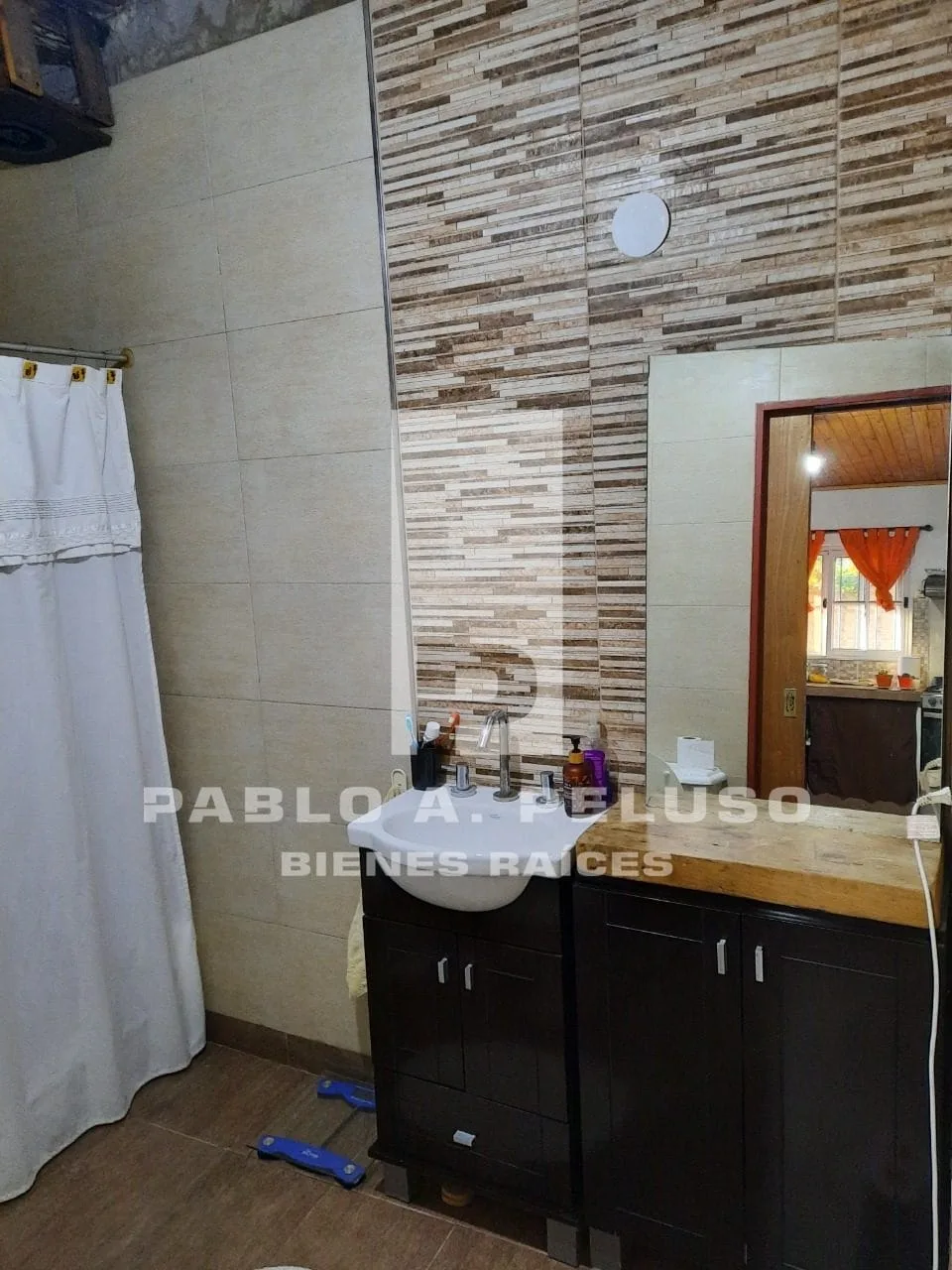 VENTA DOS CASAS, 2 Y 3 AMBIENTES. LIBERTAD, MERLO. ZONA OESTE. BUENOS AIRES