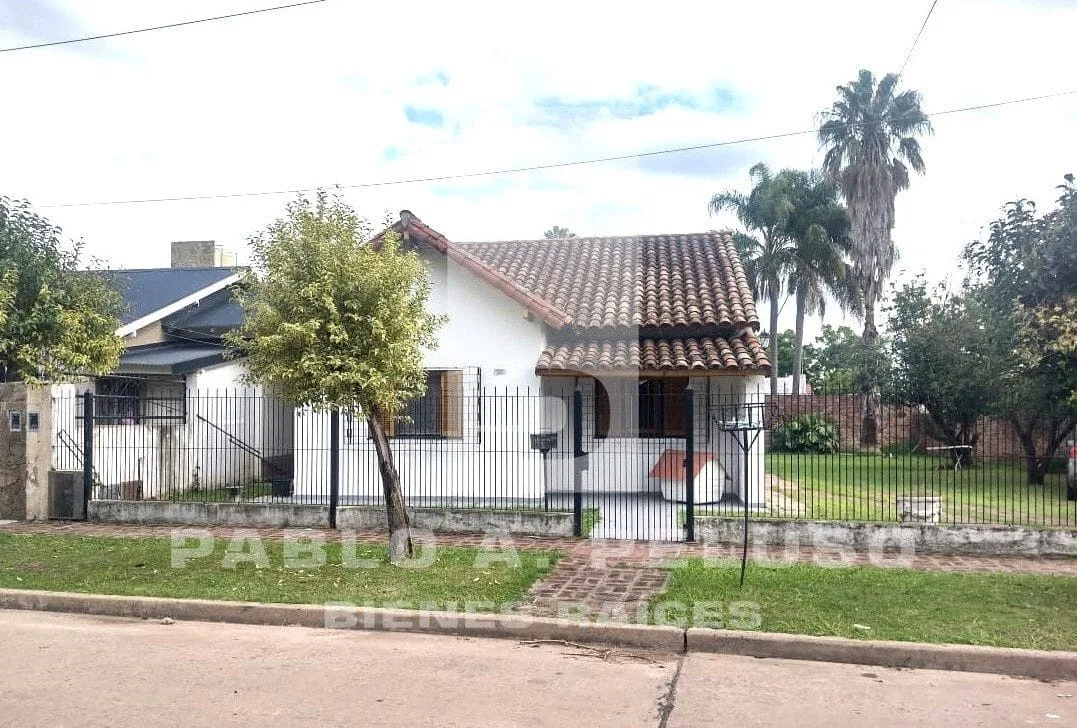 VENTA CASA 3 AMBIENTES. PARQUE SAN MARTIN, MERLO. ZONA OESTE. BUENOS AIRES