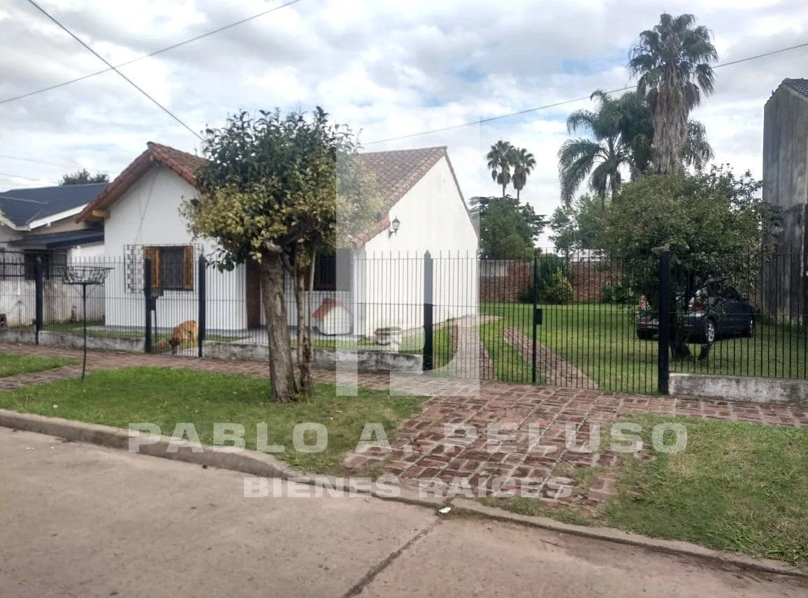 VENTA CASA 3 AMBIENTES. PARQUE SAN MARTIN, MERLO. ZONA OESTE. BUENOS AIRES