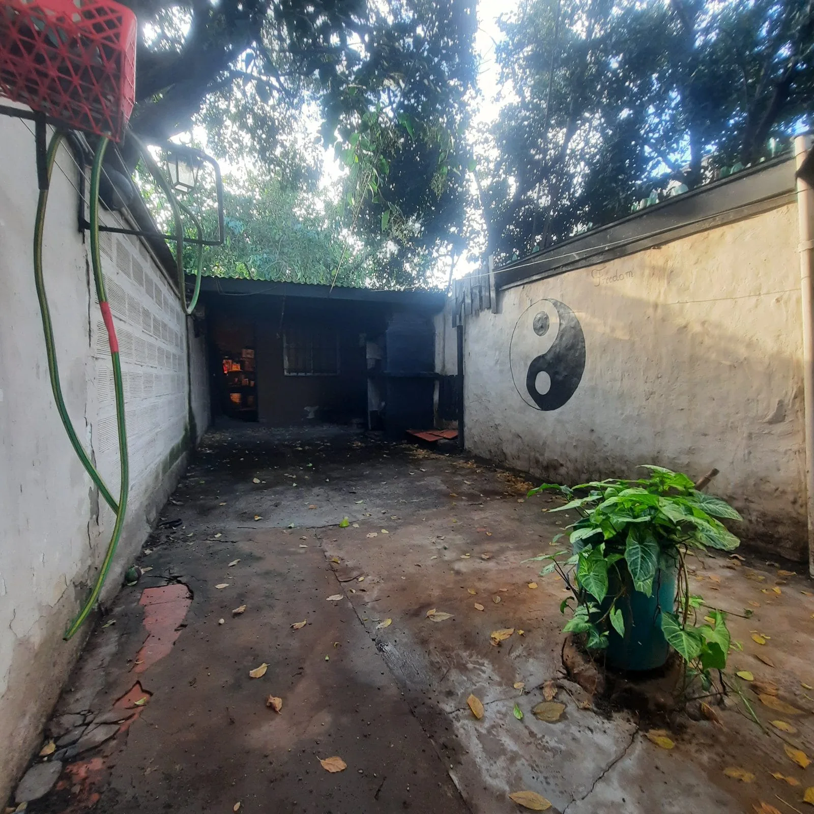VENTA GALPÓN, LOCAL Y DEPARTAMENTO. ITUZAINGÓ NORTE. ZONA OESTE. BUENOS AIRES