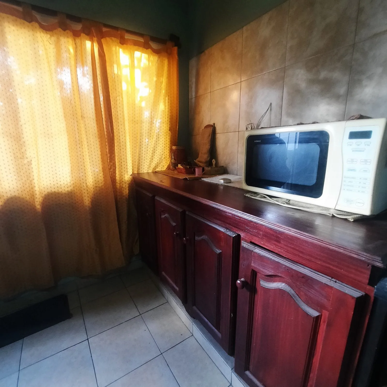 VENTA GALPÓN, LOCAL Y DEPARTAMENTO. ITUZAINGÓ NORTE. ZONA OESTE. BUENOS AIRES
