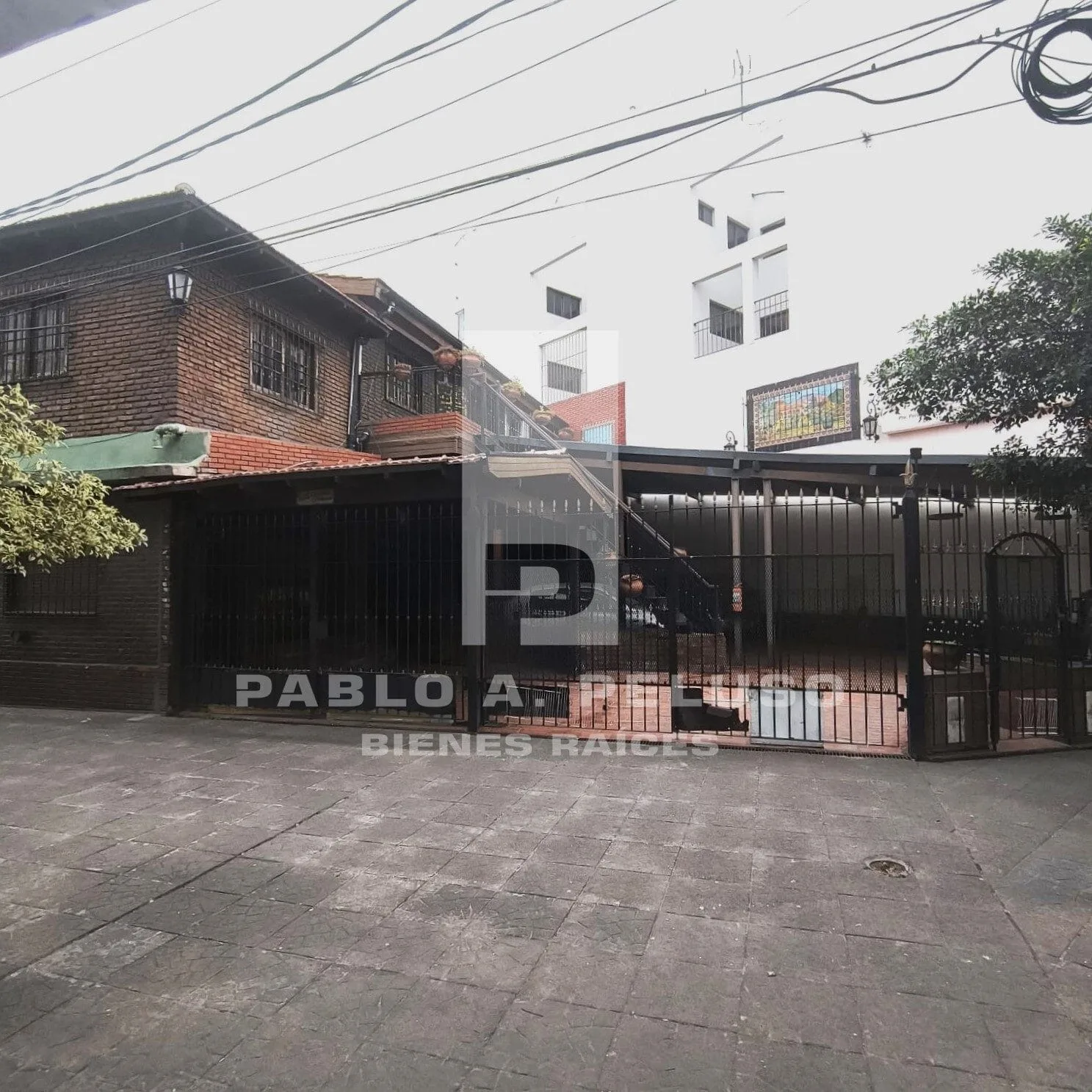 Venta Casa, Oficina Y Cocheras. Merlo. Zona Oeste. Buenos Aires