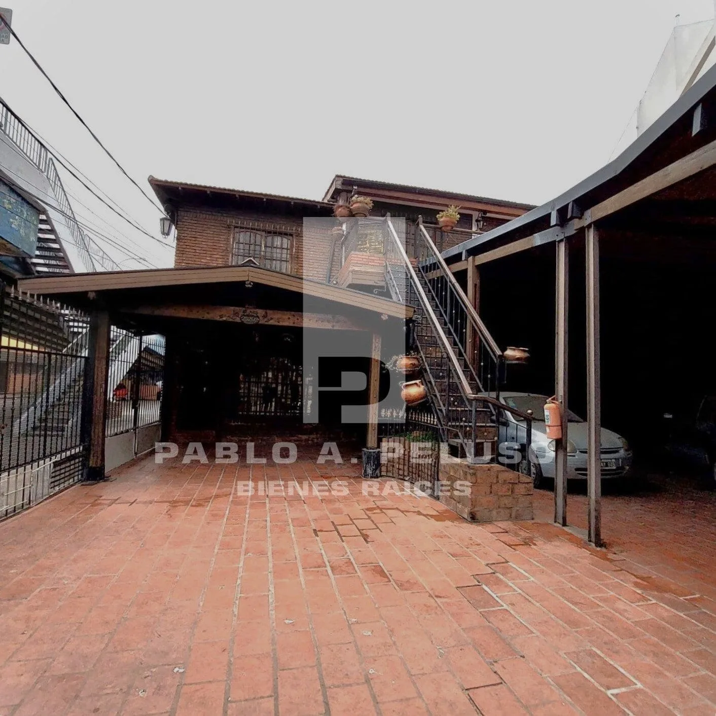 Venta Casa, Oficina Y Cocheras. Merlo. Zona Oeste. Buenos Aires