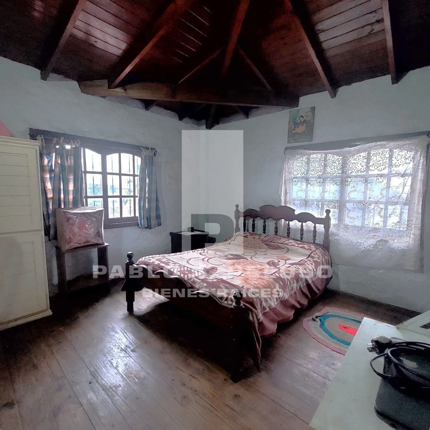 Venta Casa, Oficina Y Cocheras. Merlo. Zona Oeste. Buenos Aires