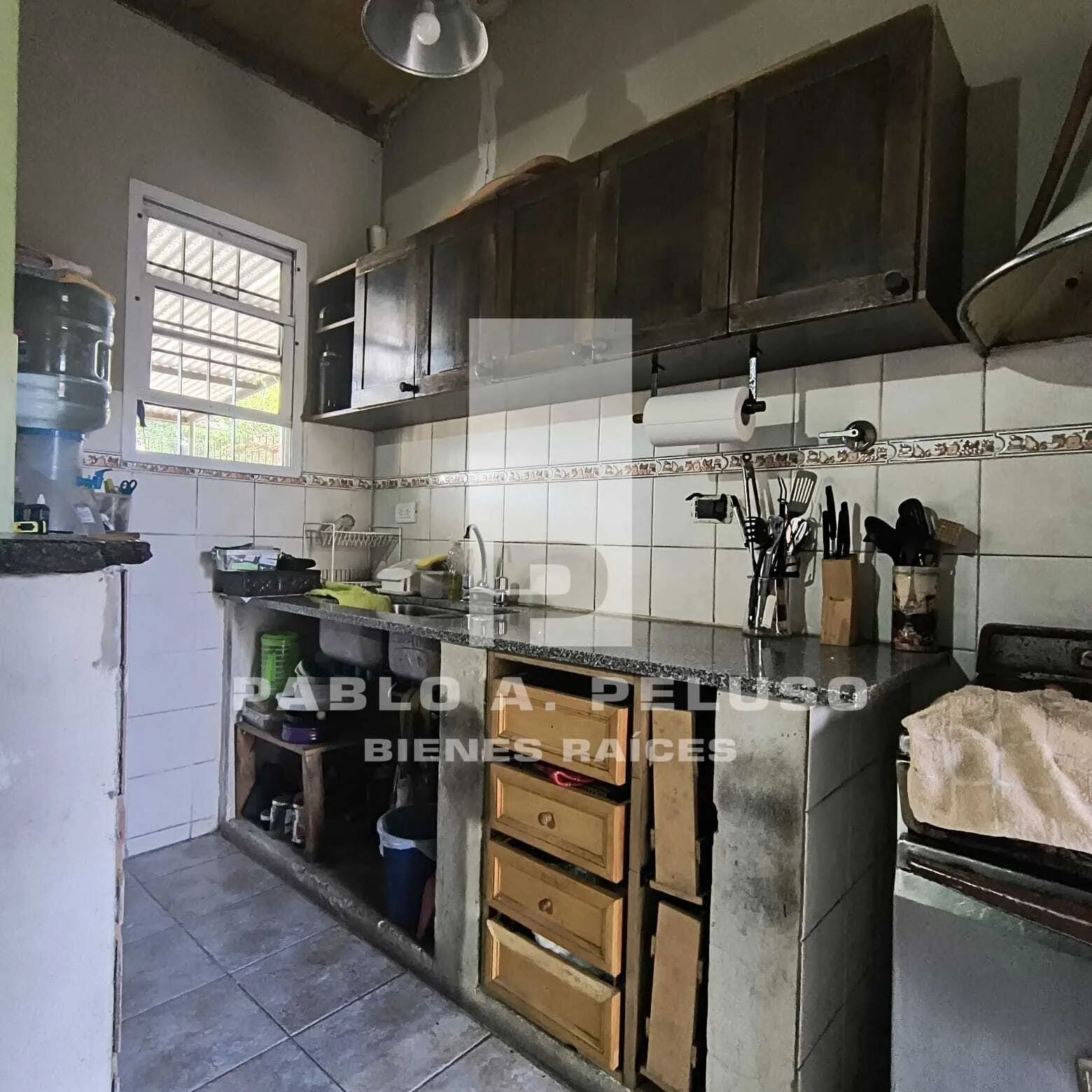 VENTA CASA, TRES AMBIENTES EN MERLO. ZONA OESTE. BUENOS AIRES.