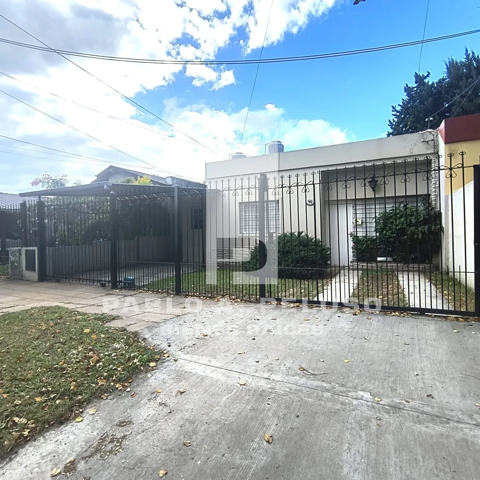 VENTA CASA, TRES AMBIENTES EN MERLO. ZONA OESTE. BUENOS AIRES.