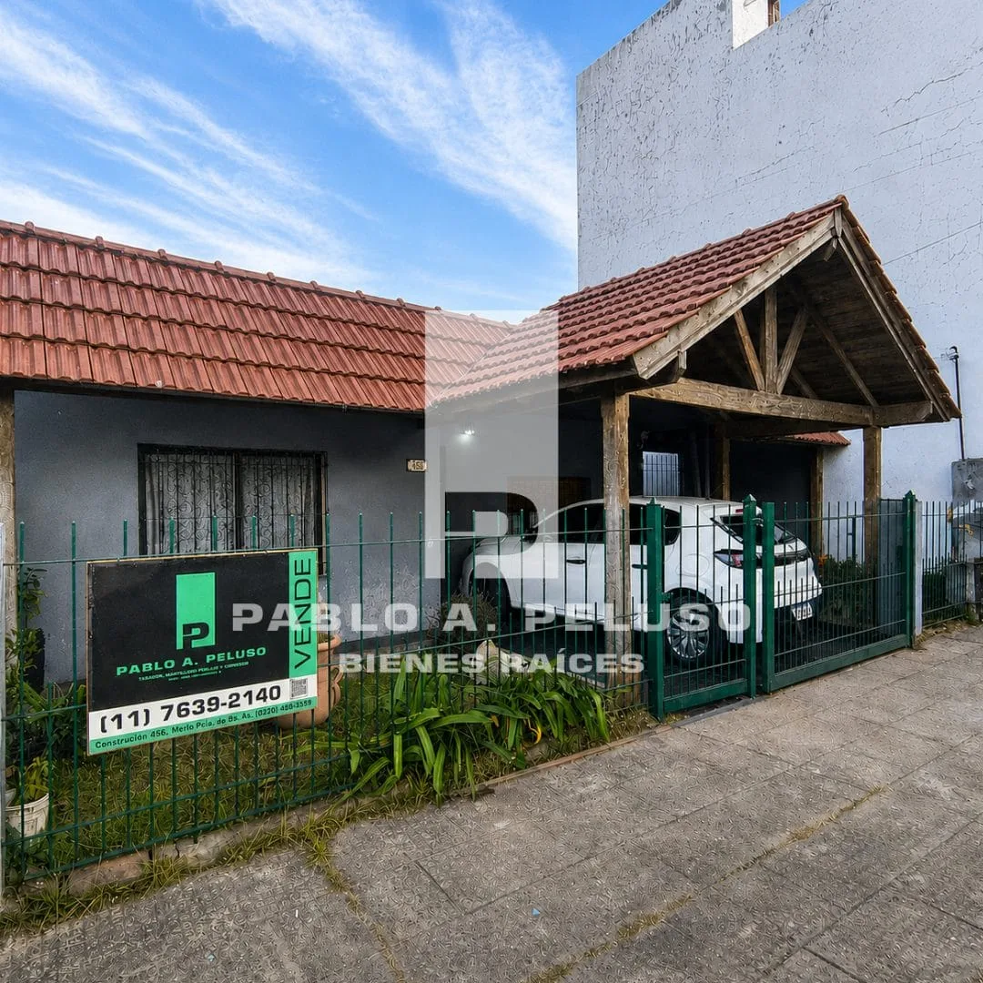 VENTA CASA AL FRENTE Y CASA AL CONTRAFRENTE. MERLO. ZONA OESTE. BUENOS AIRES.
