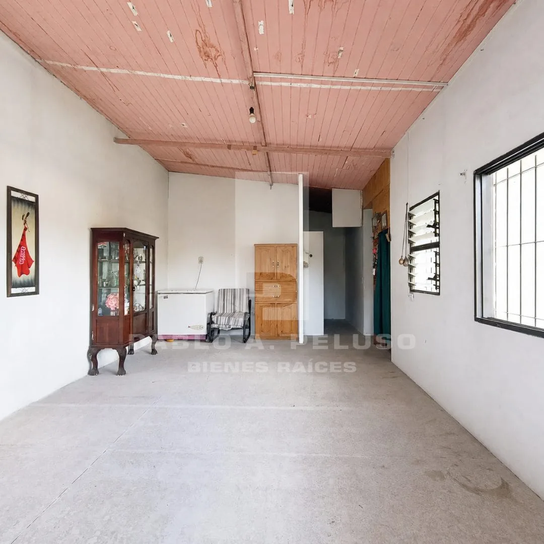 VENTA DE 3 DEPARTAMENTOS A REFACCIONAR, DOS EN PLANTA BAJA Y UNO EN PLANTA ALTA. MARCOS PAZ, ZONA OESTE, BUENOS AIRES.