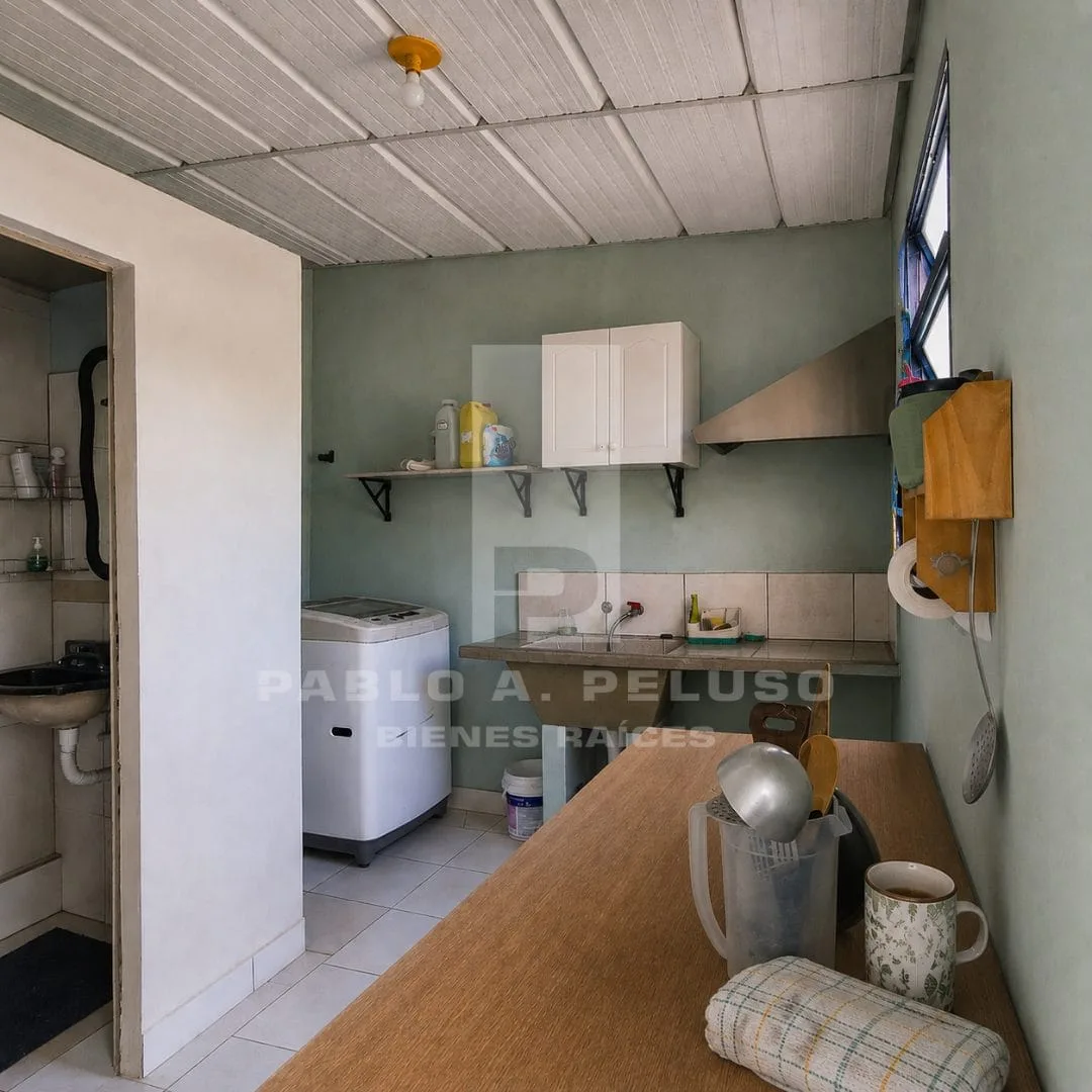 VENTA DE 3 DEPARTAMENTOS A REFACCIONAR, DOS EN PLANTA BAJA Y UNO EN PLANTA ALTA. MARCOS PAZ, ZONA OESTE, BUENOS AIRES.