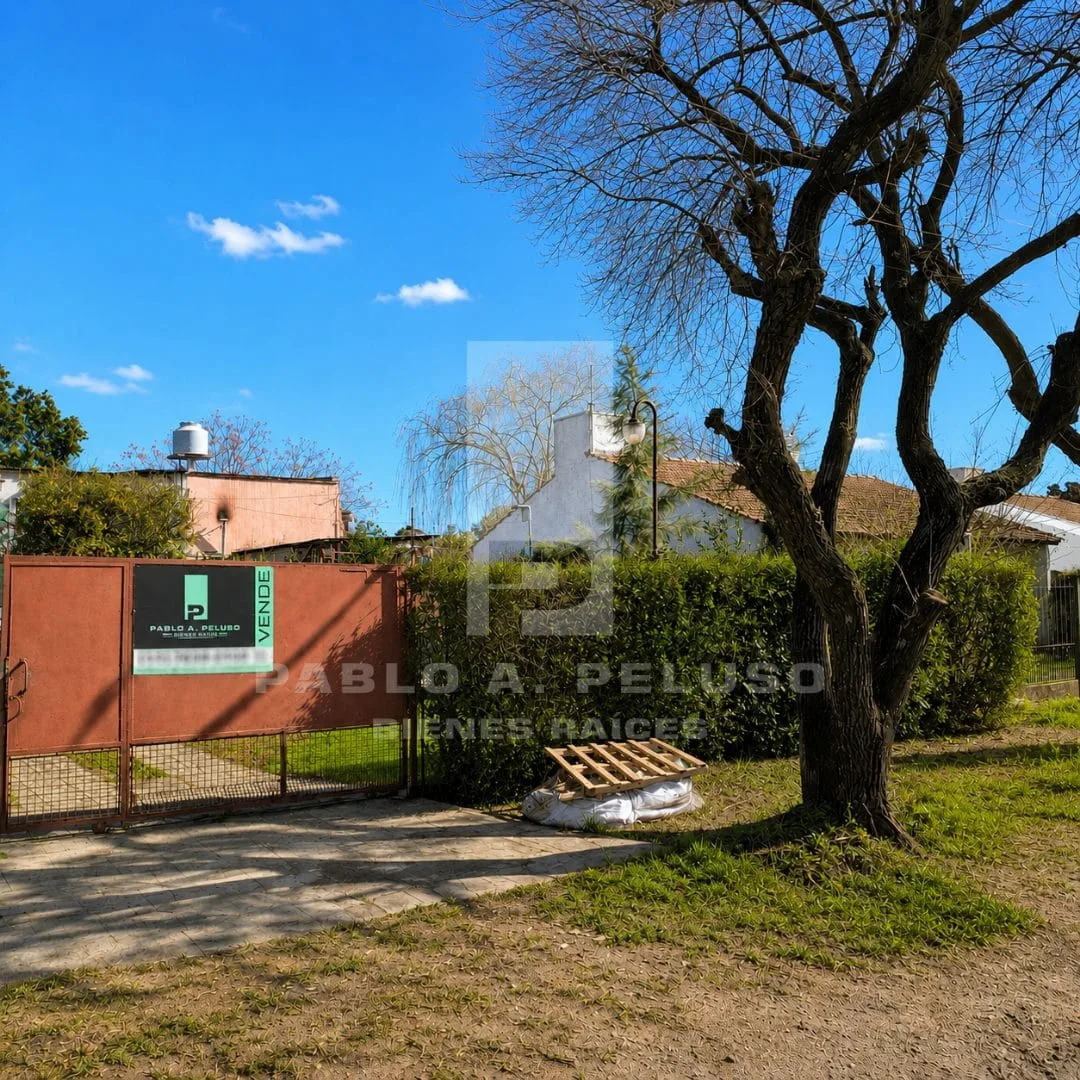 VENTA DE 3 DEPARTAMENTOS A REFACCIONAR, DOS EN PLANTA BAJA Y UNO EN PLANTA ALTA. MARCOS PAZ, ZONA OESTE, BUENOS AIRES.