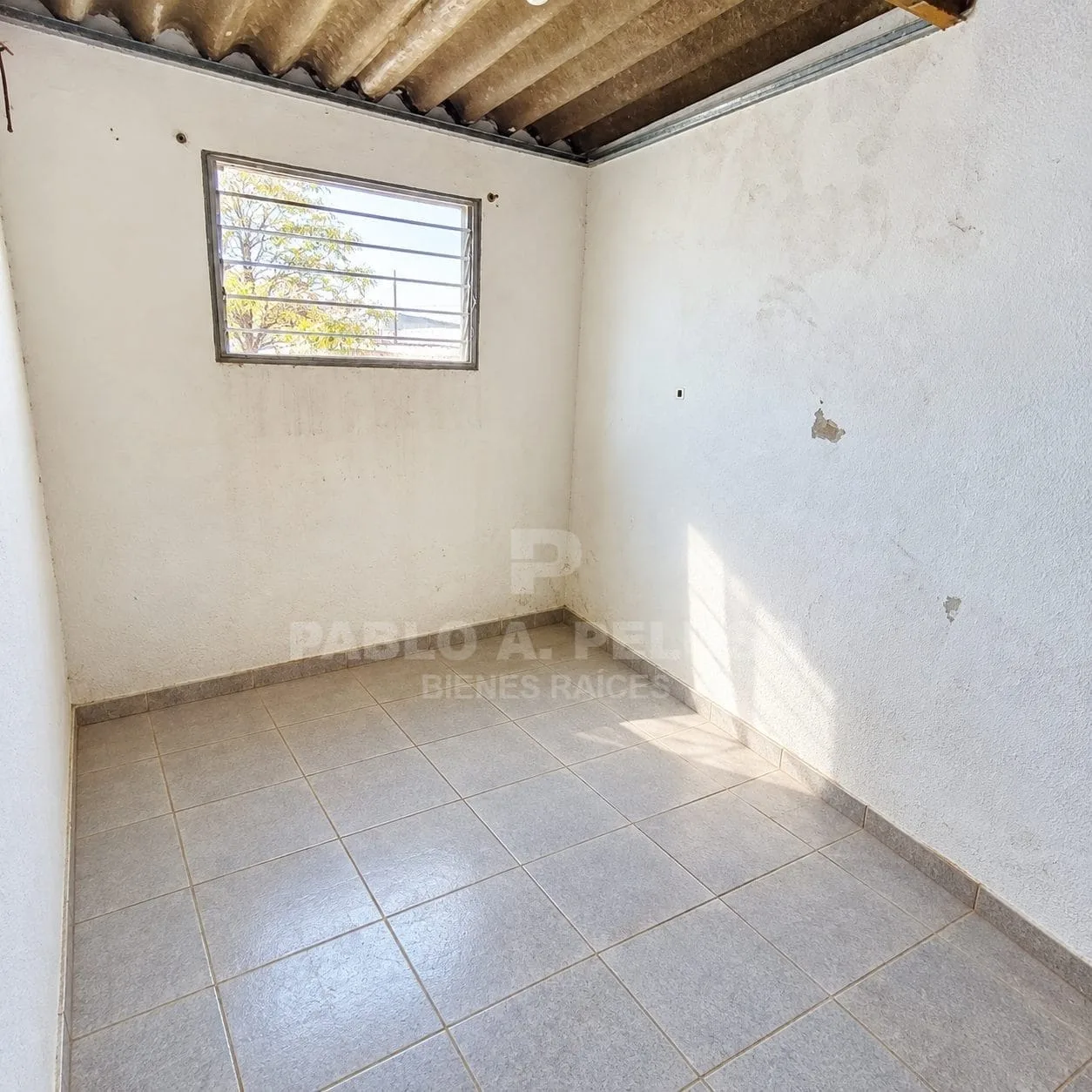 VENTA DE CASA DE 3 AMBIENTES. MERLO. ZONA OESTE. BUENOS AIRES.