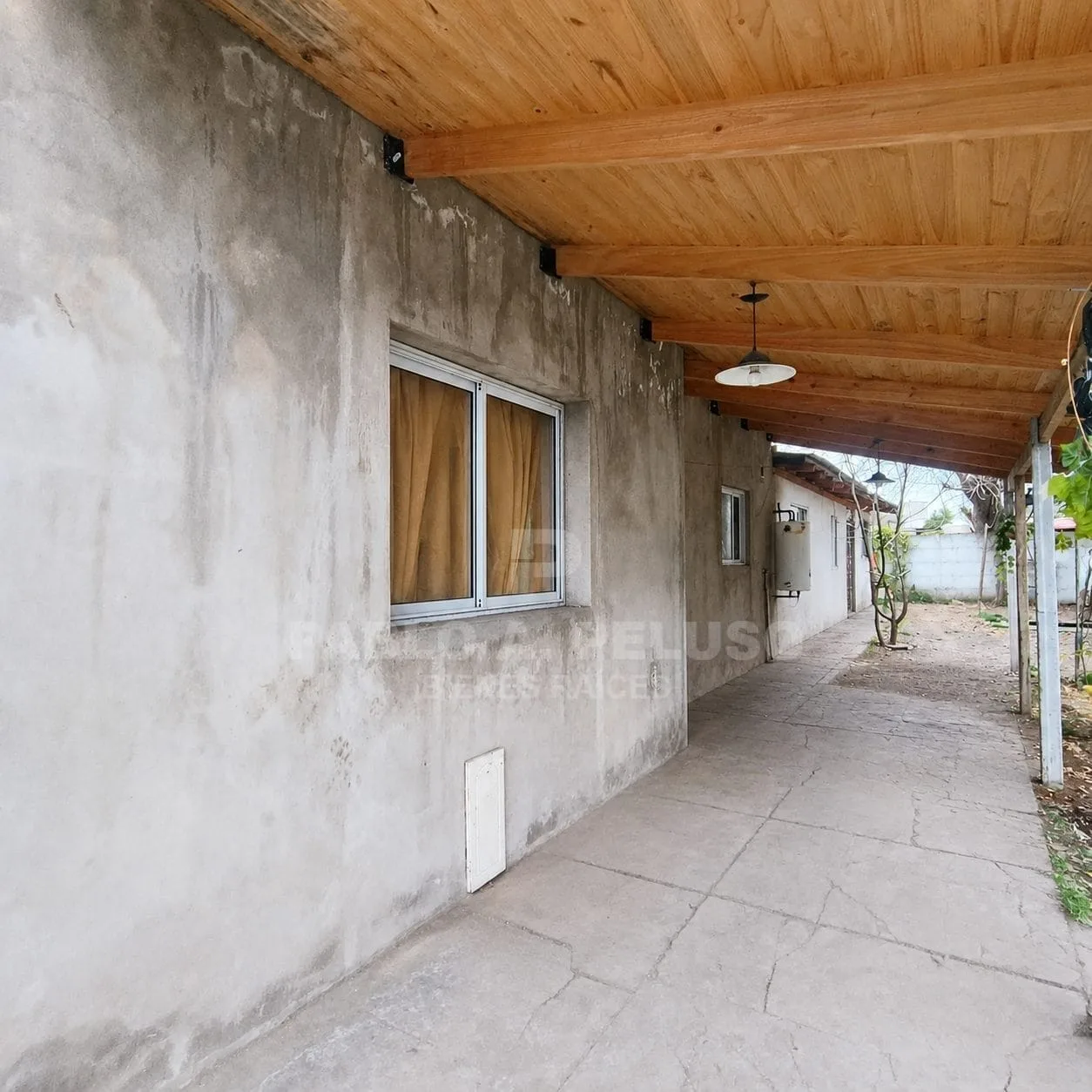 VENTA DE CASA 2 AMBIENTES EN MERLO, ZONA OESTE DE BUENOS AIRES