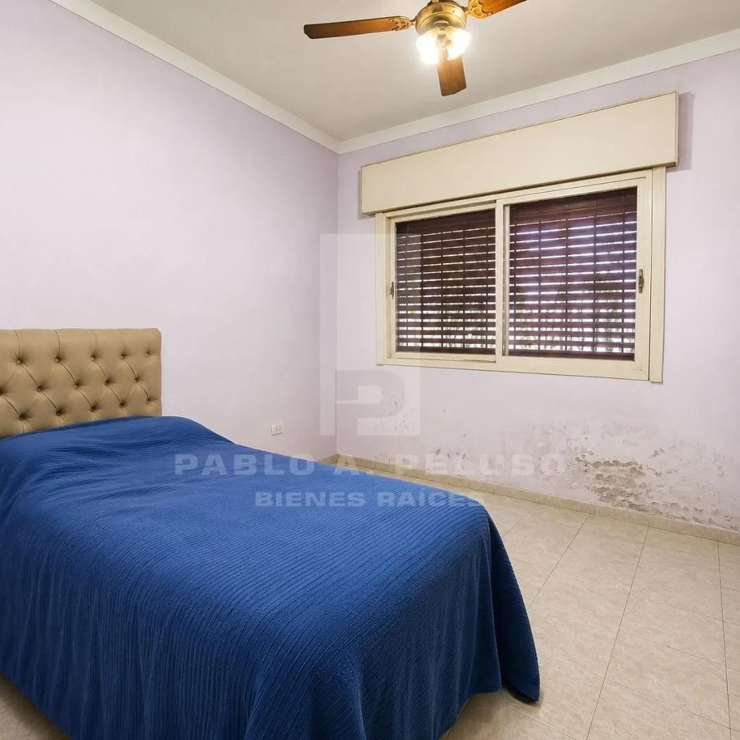 VENTA DE DOS CASAS, 4 AMBIENTES,  EN MERLO. ZONA OESTE, BUENOS AIRES