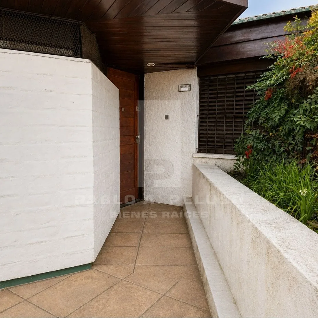 VENTA DE DOS CASAS, 4 AMBIENTES,  EN MERLO. ZONA OESTE, BUENOS AIRES