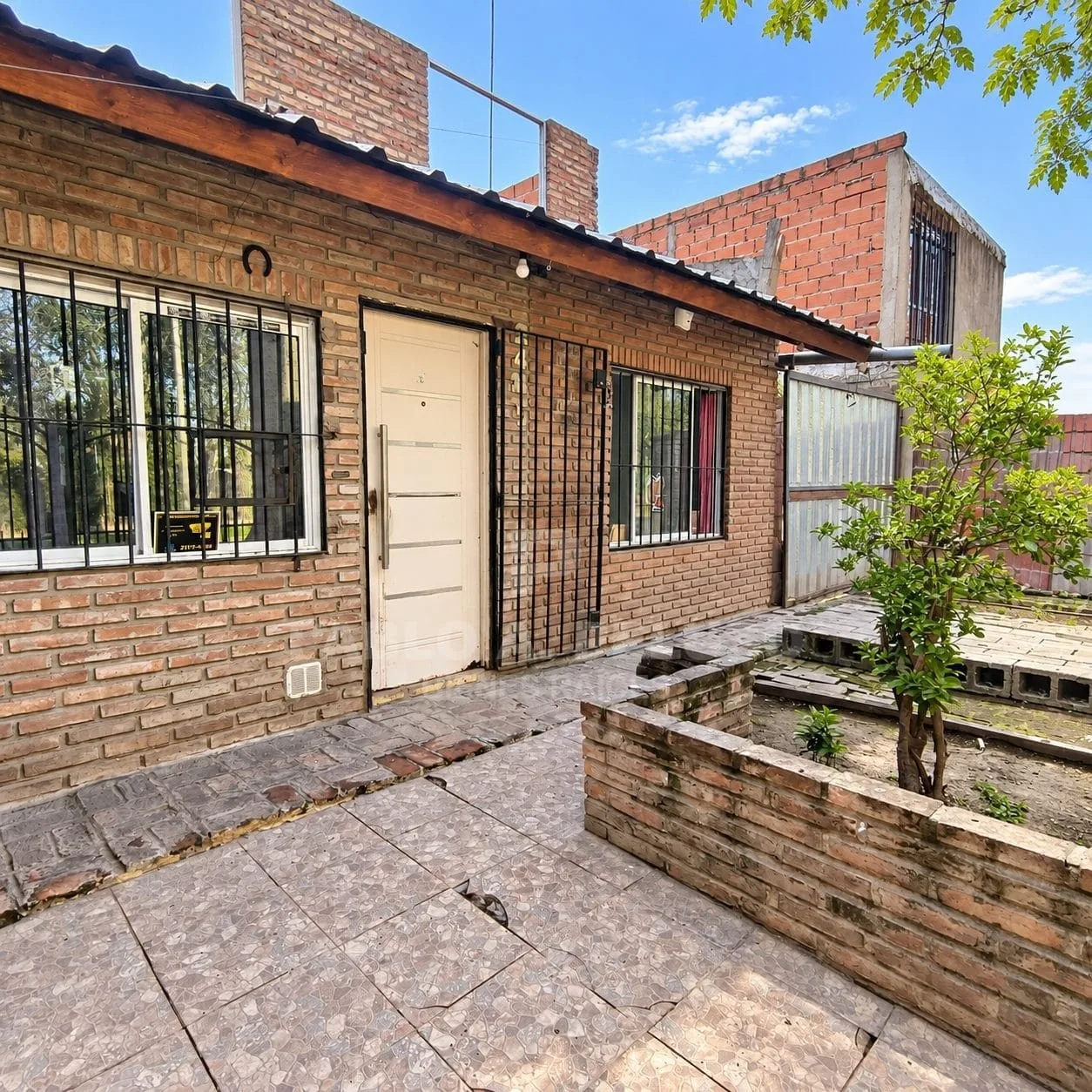VENTA CASA 3 AMBIENTES. MORENO, ZONA OESTE. BUENOS AIRES.