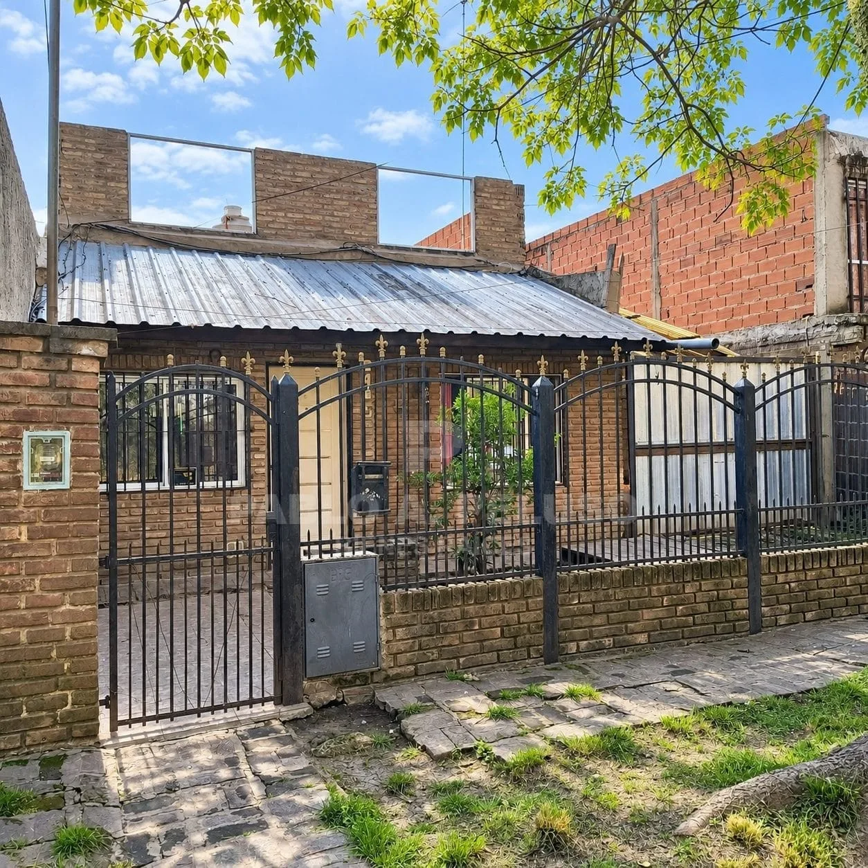 VENTA CASA 3 AMBIENTES. MORENO, ZONA OESTE. BUENOS AIRES.
