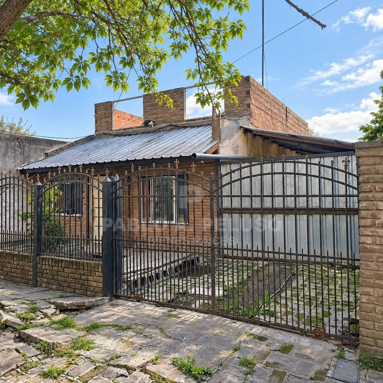 VENTA CASA 3 AMBIENTES. MORENO, ZONA OESTE. BUENOS AIRES.