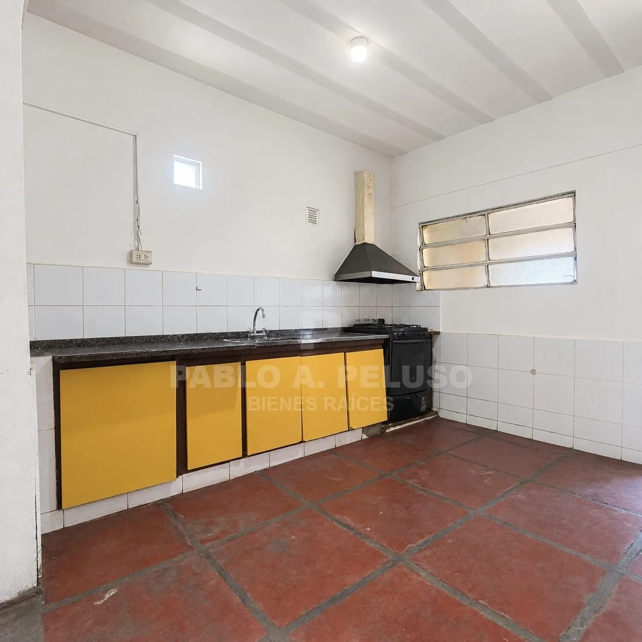 VENTA CASA 4 AMBIENTES EN MERLO. ZONA OESTE. BUENOS AIRES.