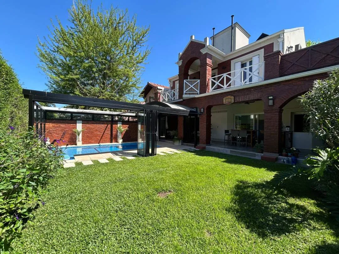 Hermosa Casa 5 ambientes en Venta ubicada en Ciudad Jardin
