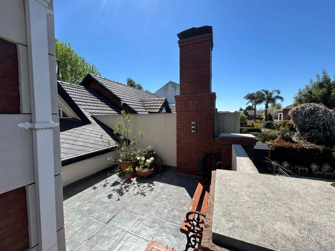 Hermosa Casa 5 ambientes en Venta ubicada en Ciudad Jardin
