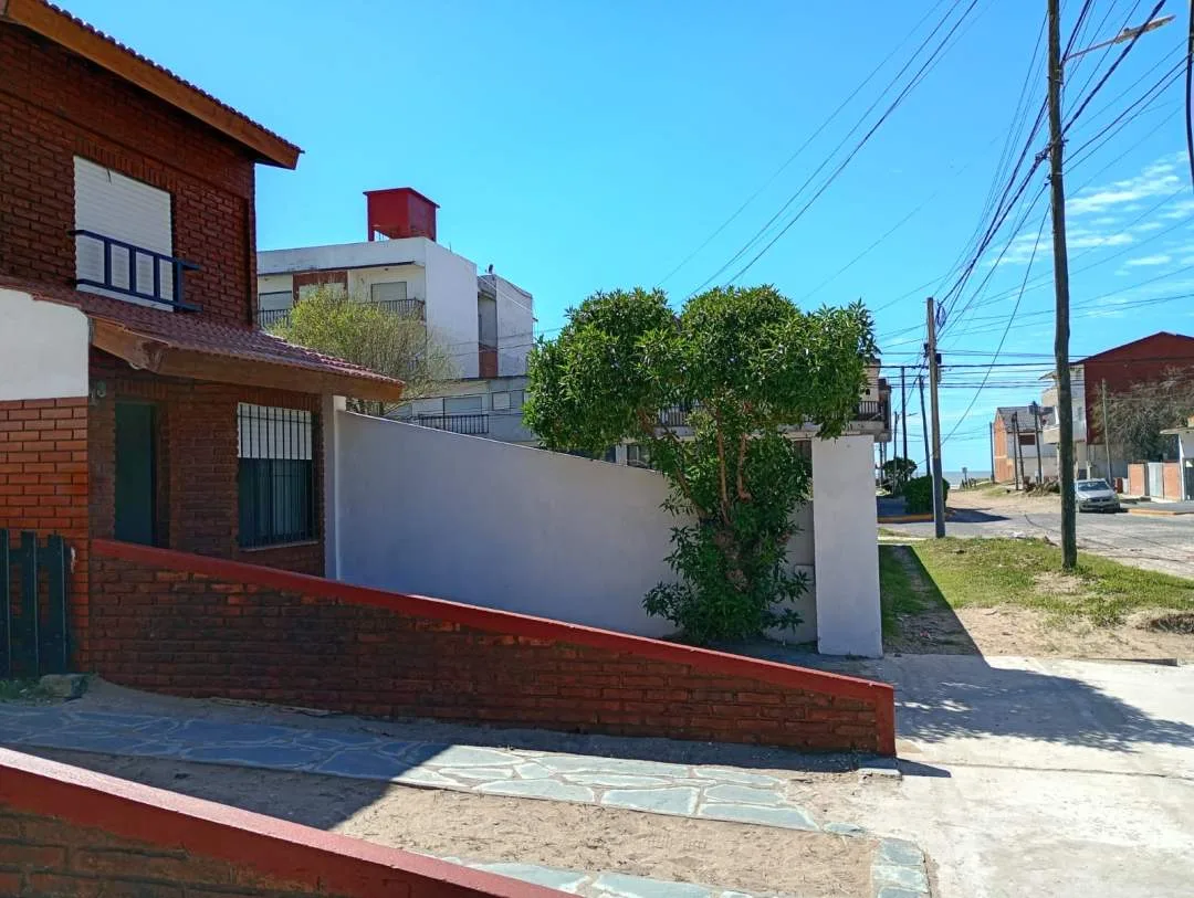 DUPLEX A LA VENTA FINANCIADO EN LAS TONINAS A UNA CUADRA DEL MAR